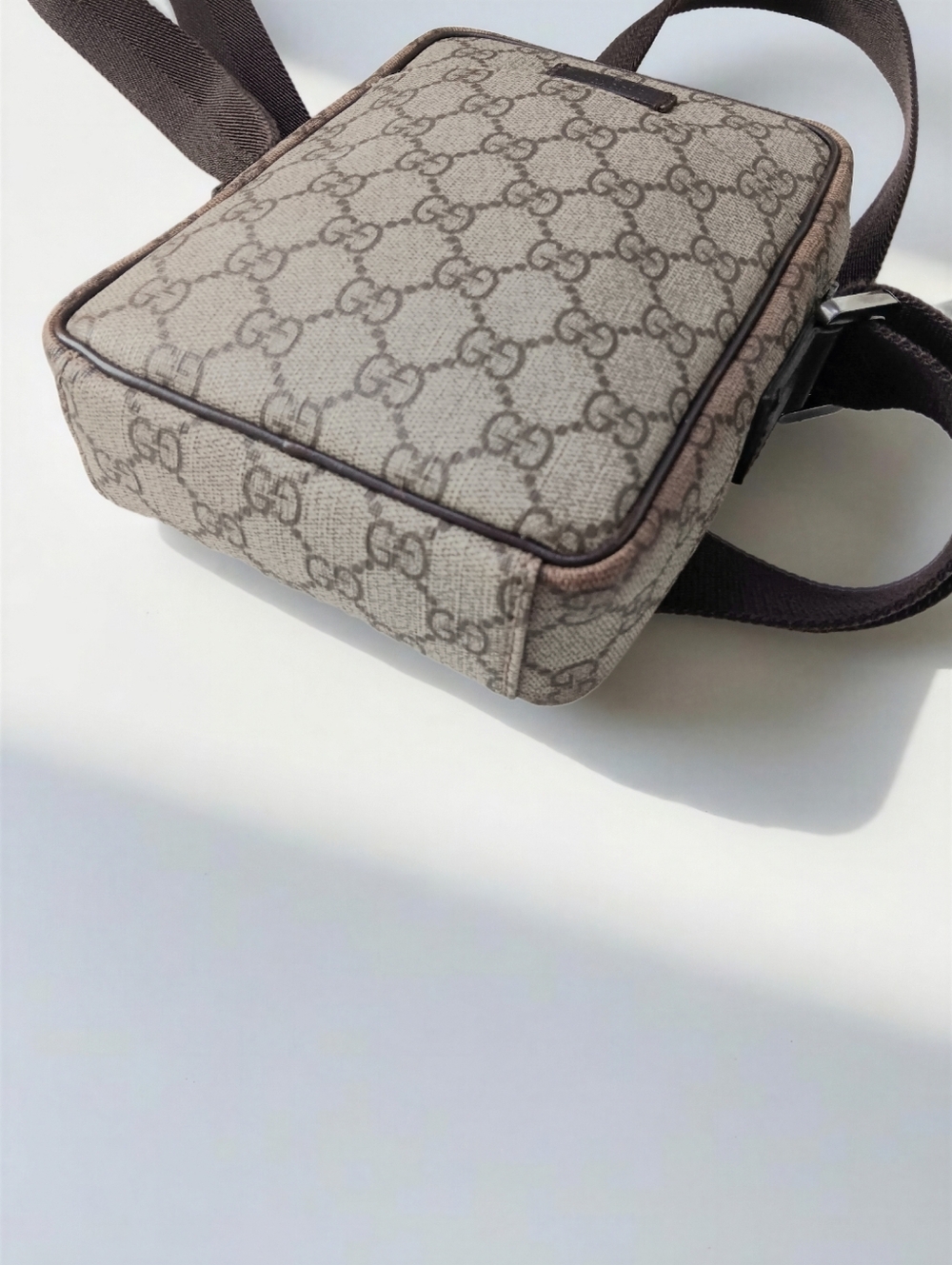 Gucci GG Supreme Canvas Messenger Bag Brown Leather Crossbody ✨ - Picture 9 of 16